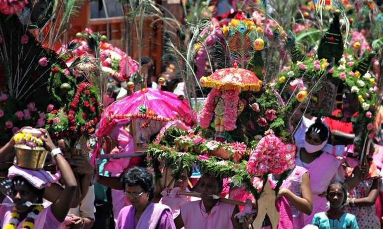 Fetes-religieuses-tamoules.jpg